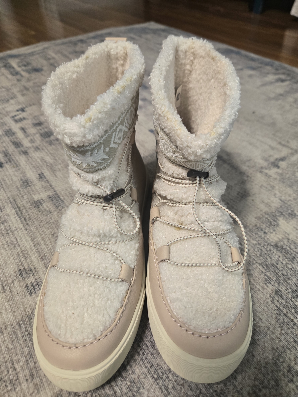 Toms Cream Sherpa Lace-Up Ankle Boots